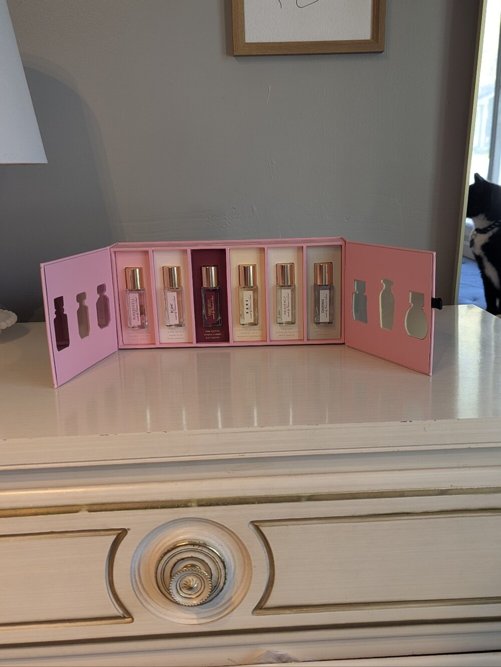 Victoria's Secret 6 mini fragrance The Fitting Room discovery set 10ml each - Picture 3 of 8